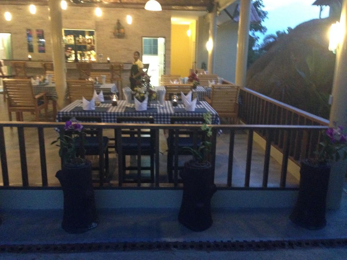 Flower Paradise & Swiss Restaurant Roestiland Ferieanlegg *